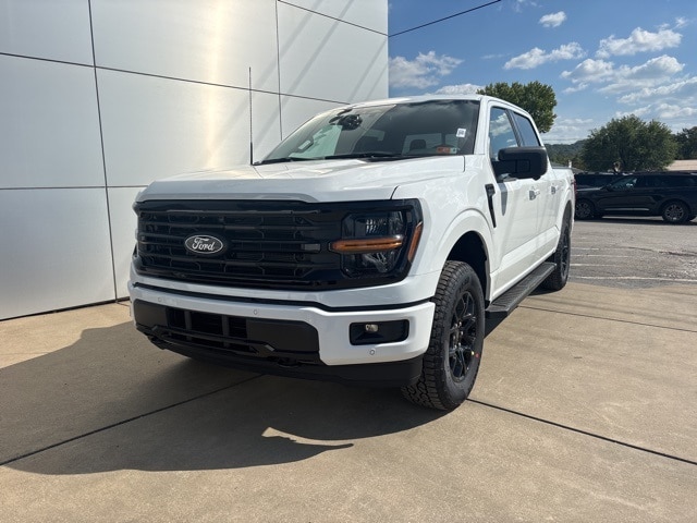 2025 Ford F-150 XLT's photo