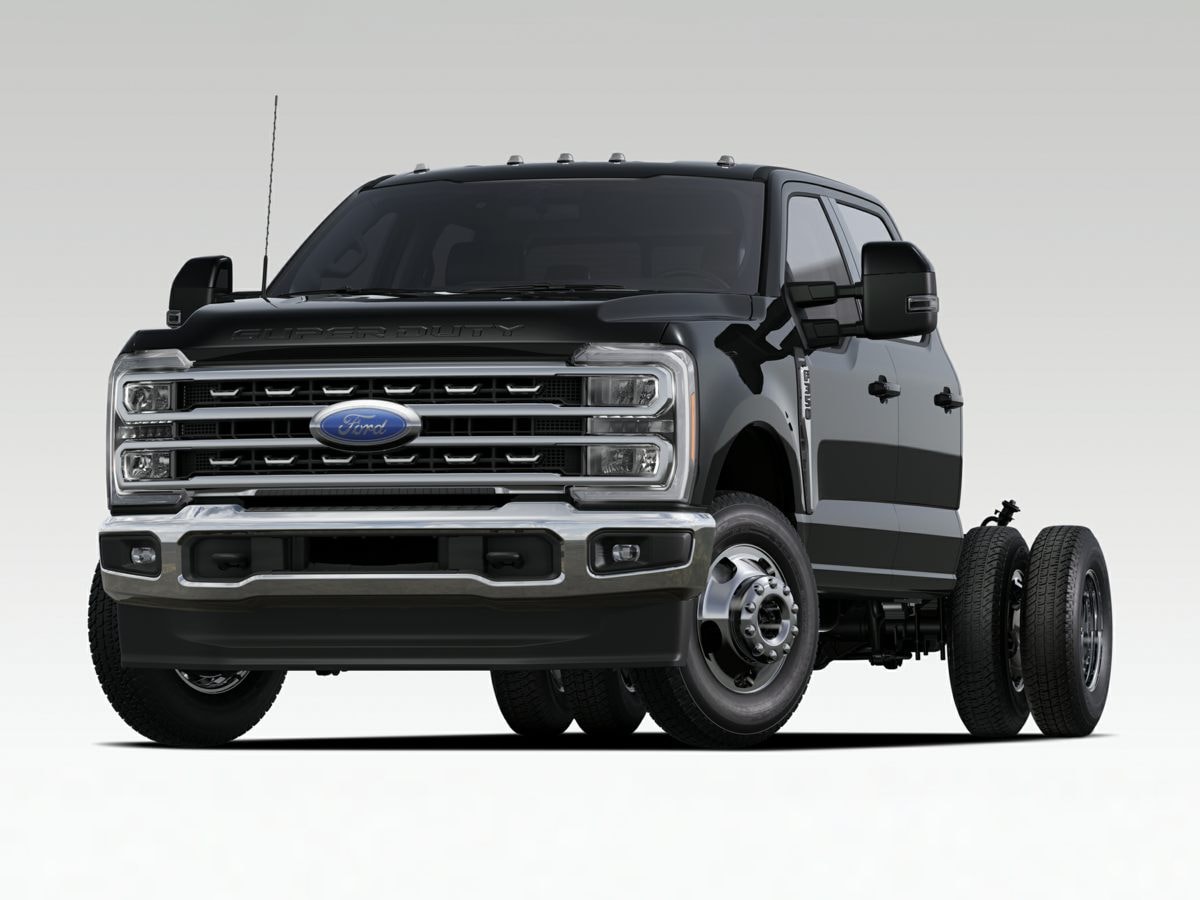 2026 Ford F-350 Super Duty Chassis Cab's photo