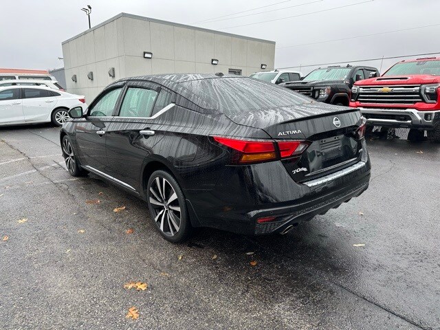 2022 Nissan Altima 2.5 Platinum photo 3