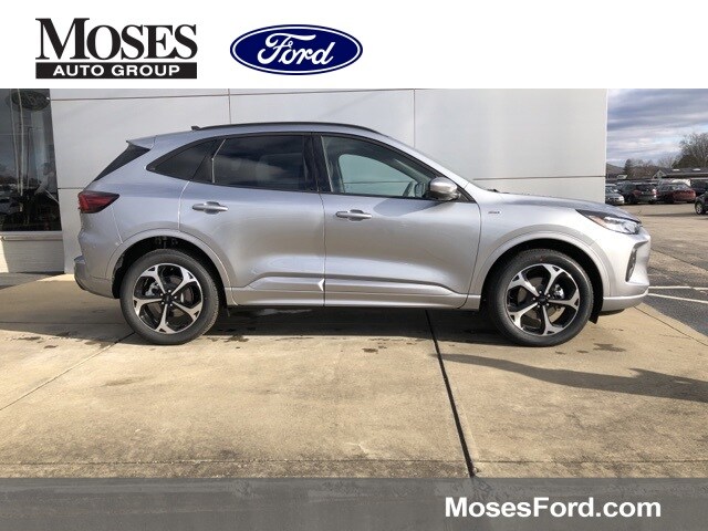 2024 Ford Escape ST-Line Select photo 2