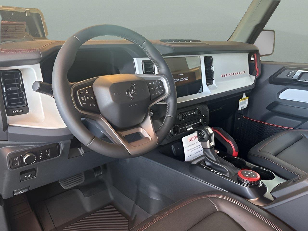 2025 Ford Bronco 2-Door Stroppe - Photo 12