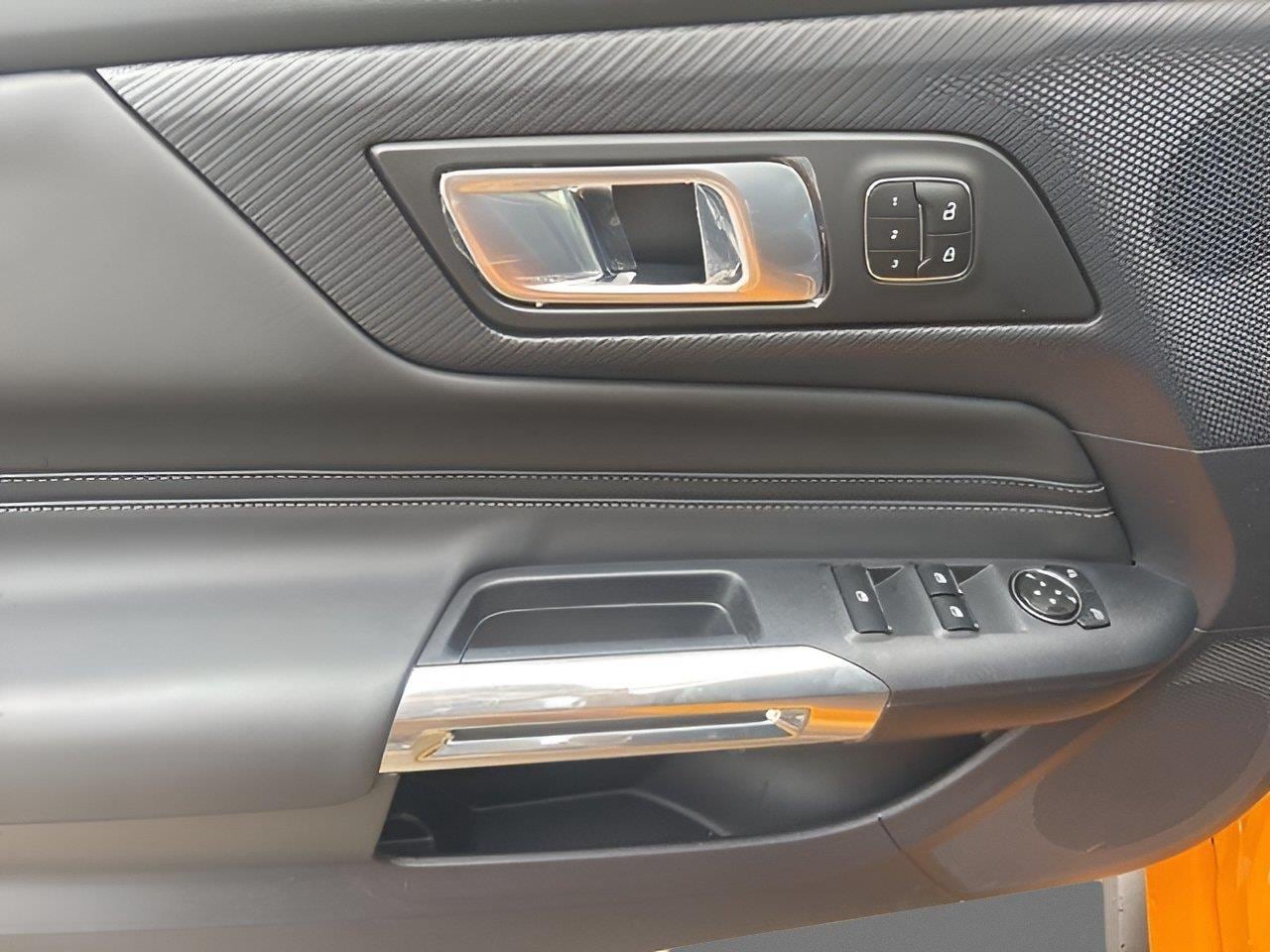 2026 Ford Mustang EcoBoost Premium Convertible - Photo 8