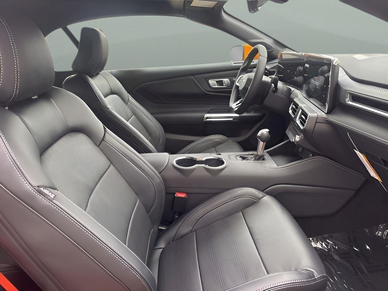2026 Ford Mustang EcoBoost Premium Convertible - Photo 18