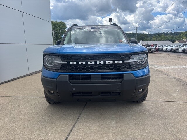 2025 Ford Bronco Sport Outer Banks photo 3