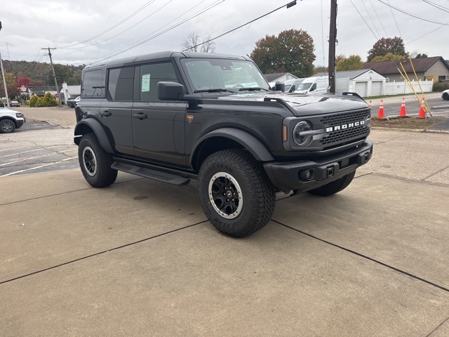 2025 Ford Bronco Badlands photo 3