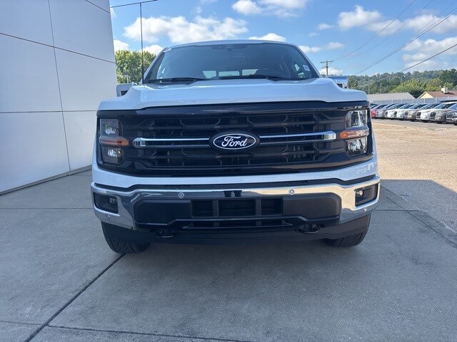 2025 Ford F-150 XLT photo 3