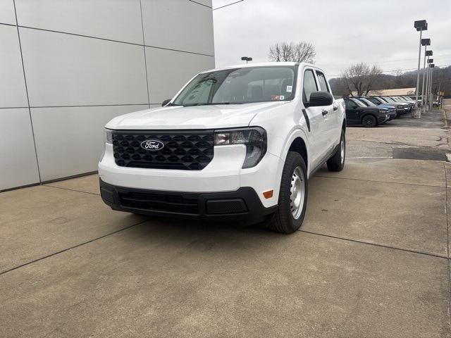 2025 Ford Maverick XL's photo