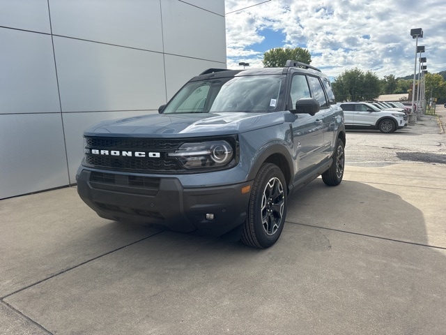 2025 Ford Bronco Sport Outer Banks's photo