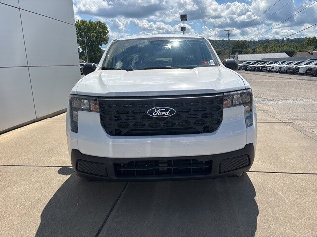 2025 Ford Maverick XL photo 2