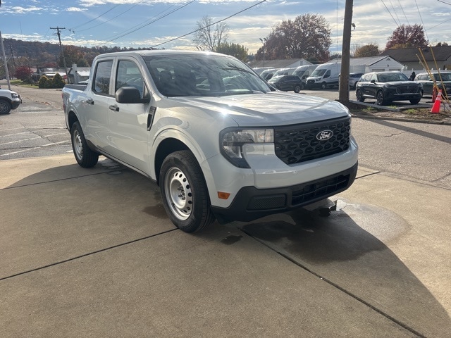 2025 Ford Maverick XL photo 2