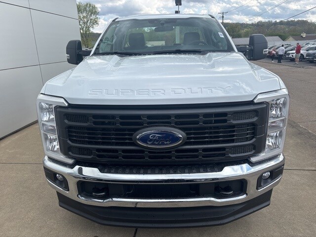 2025 Ford F-250 XL photo 2