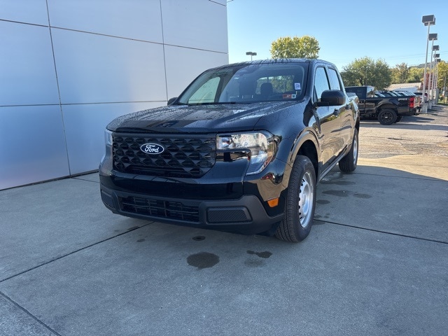 2025 Ford Maverick XL's photo