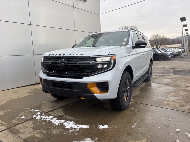 2025 Ford Expedition Tremor's photo