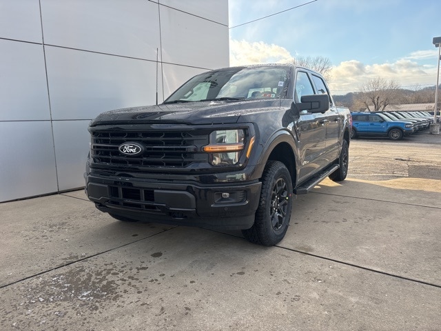 2025 Ford F-150 XLT's photo