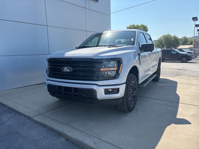 2025 Ford F-150 XLT's photo