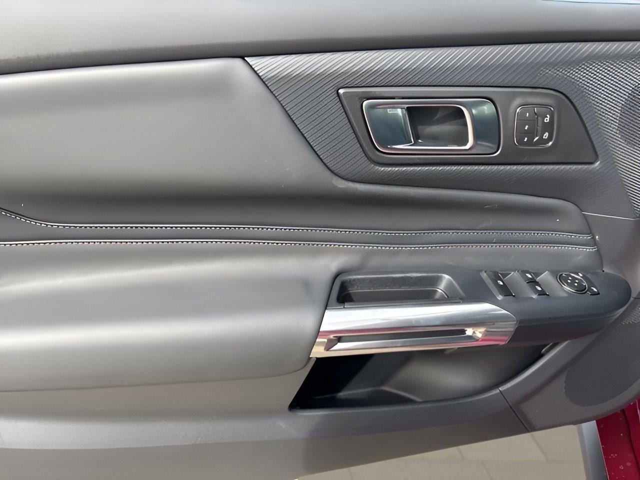 2026 Ford Mustang EcoBoost Premium Convertible - Photo 8