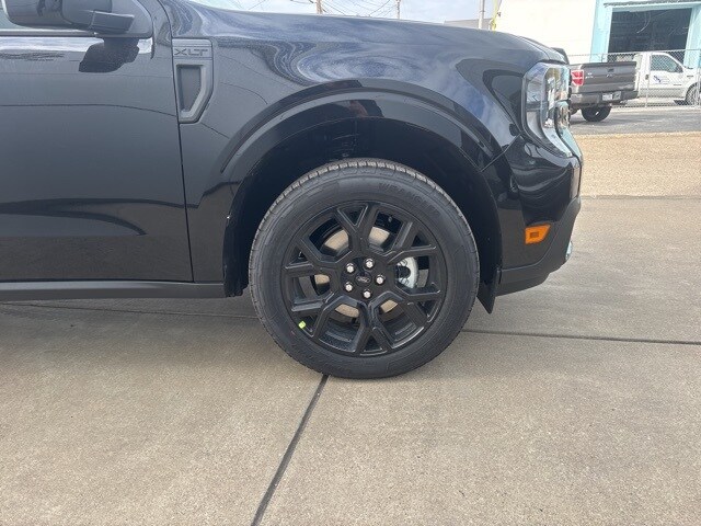 2025 Ford Maverick XLT photo 3