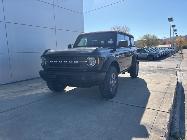 2025 Ford Bronco 4-Door Big Bend's photo