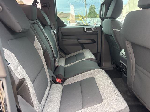 2025 Ford Bronco 4-Door Base - Photo 26