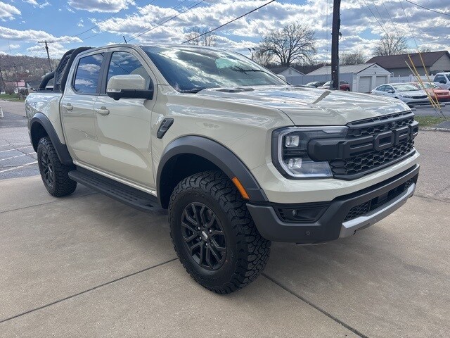 2025 Ford Ranger Raptor photo 2