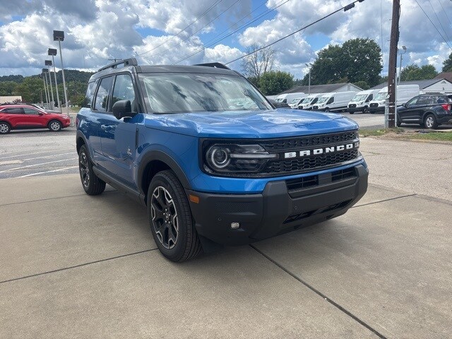 2025 Ford Bronco Sport Outer Banks photo 4