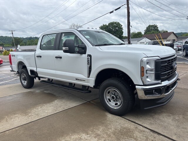 2025 Ford F-350 XL photo 3