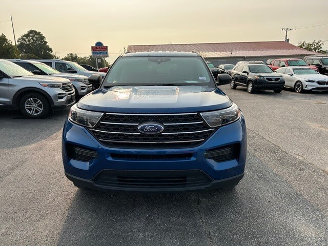 2022 Ford Explorer XLT photo 2