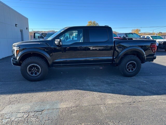 2025 Ford F-150 Raptor photo 3