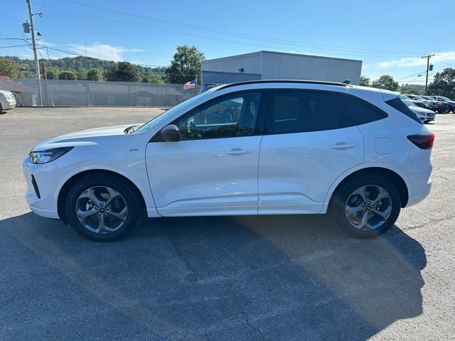 2024 Ford Escape ST-Line photo 3