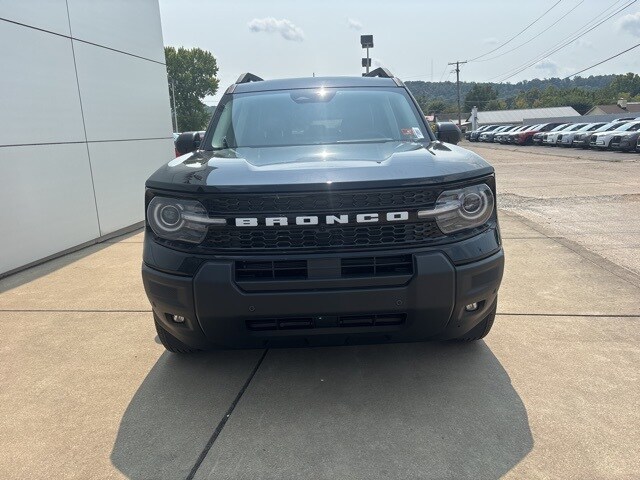 2025 Ford Bronco Sport Outer Banks photo 2