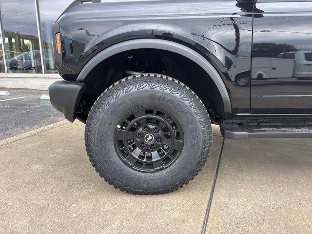 2025 Ford Bronco 4-Door Base - Photo 13
