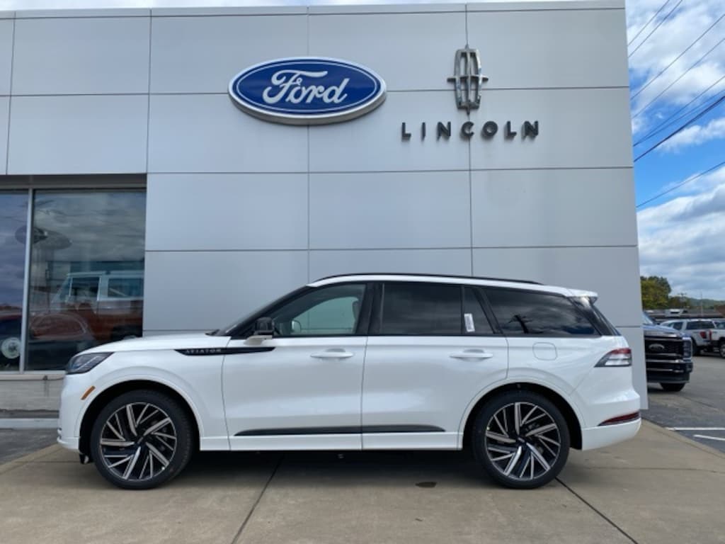 New 2026 Lincoln Aviator Black Label SUV