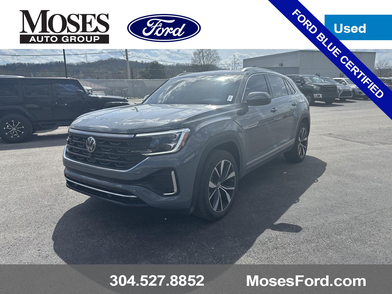 2025 Volkswagen Atlas Cross Sport 2.0T SEL Premium R-Line 4MOTION's photo