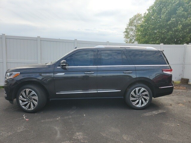 Certified 2024 Lincoln Navigator Reserve with VIN 5LMJJ2LG1REL01004 for sale in Saint Albans, WV