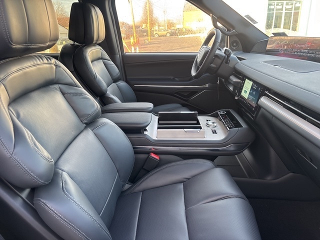New 2026 Lincoln Navigator L For Sale at Moses Lincoln | VIN