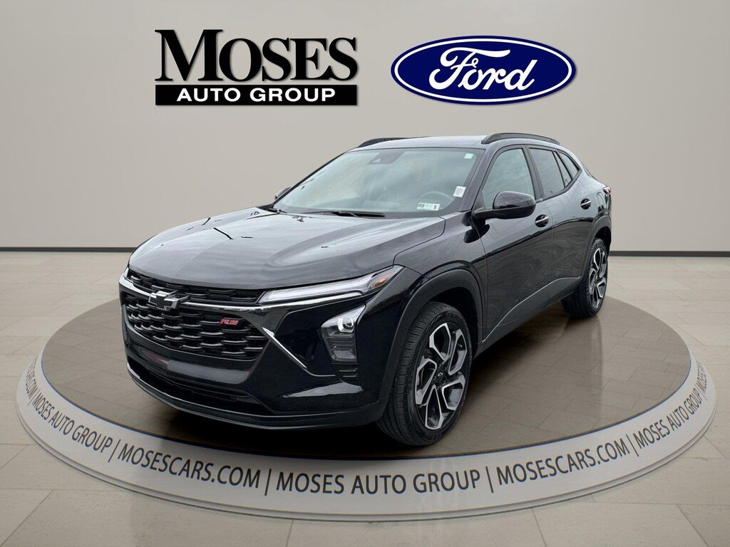 Used 2025 Chevrolet Trax 2RS SUV