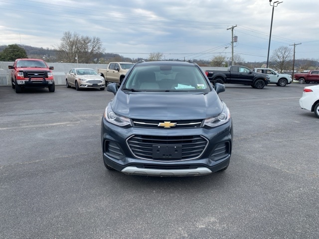 Used 2021 Chevrolet Trax LT with VIN KL7CJPSB4MB329163 for sale in Saint Albans, WV
