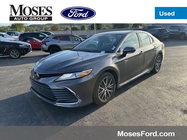 2024 Toyota Camry XLE's photo