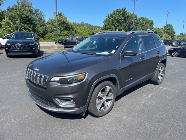 Used 2019 Jeep Cherokee Limited with VIN 1C4PJLDBXKD434379 for sale in Saint Albans, WV