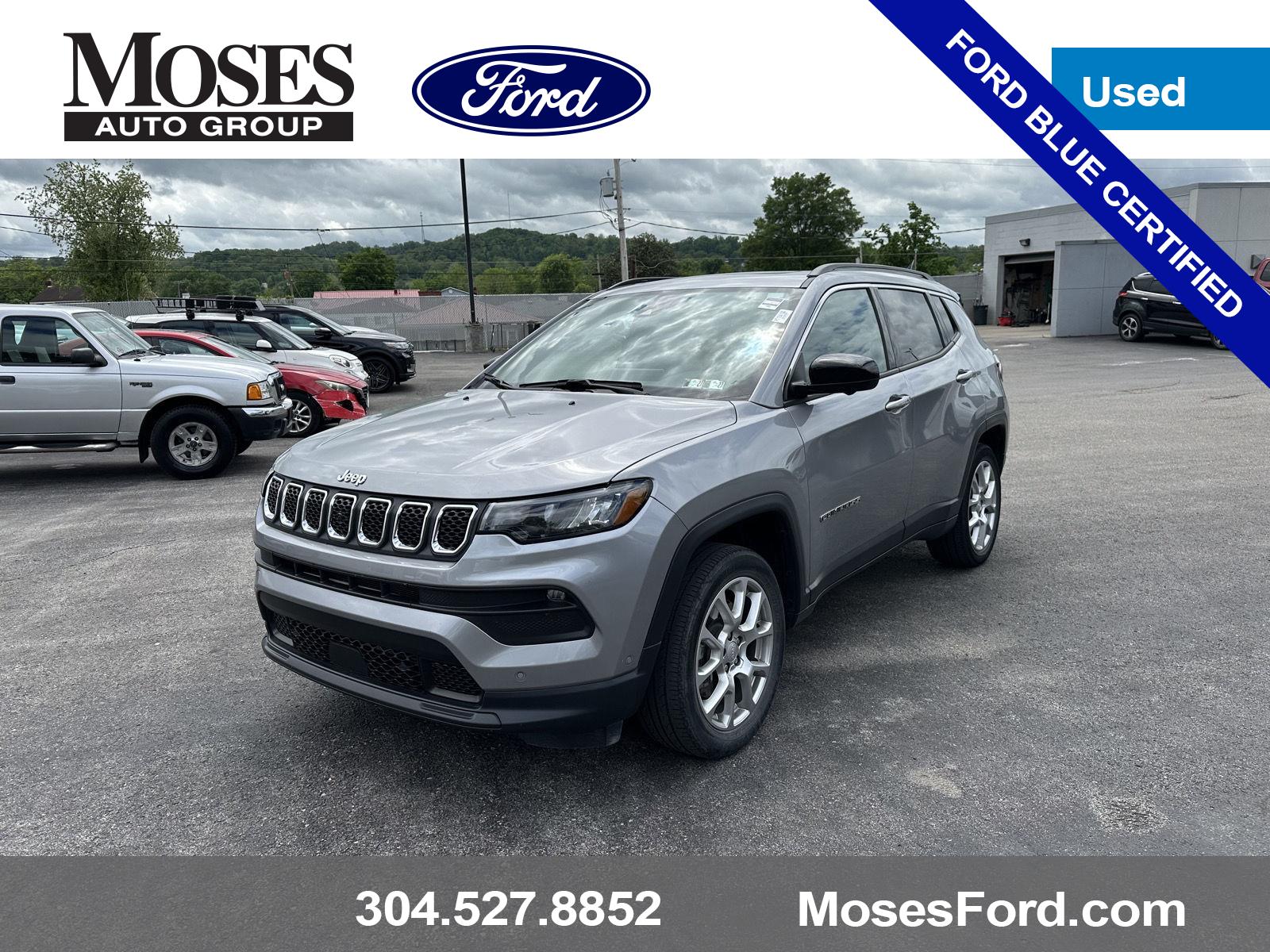 2023 Jeep Compass Latitude Lux 4X4's photo