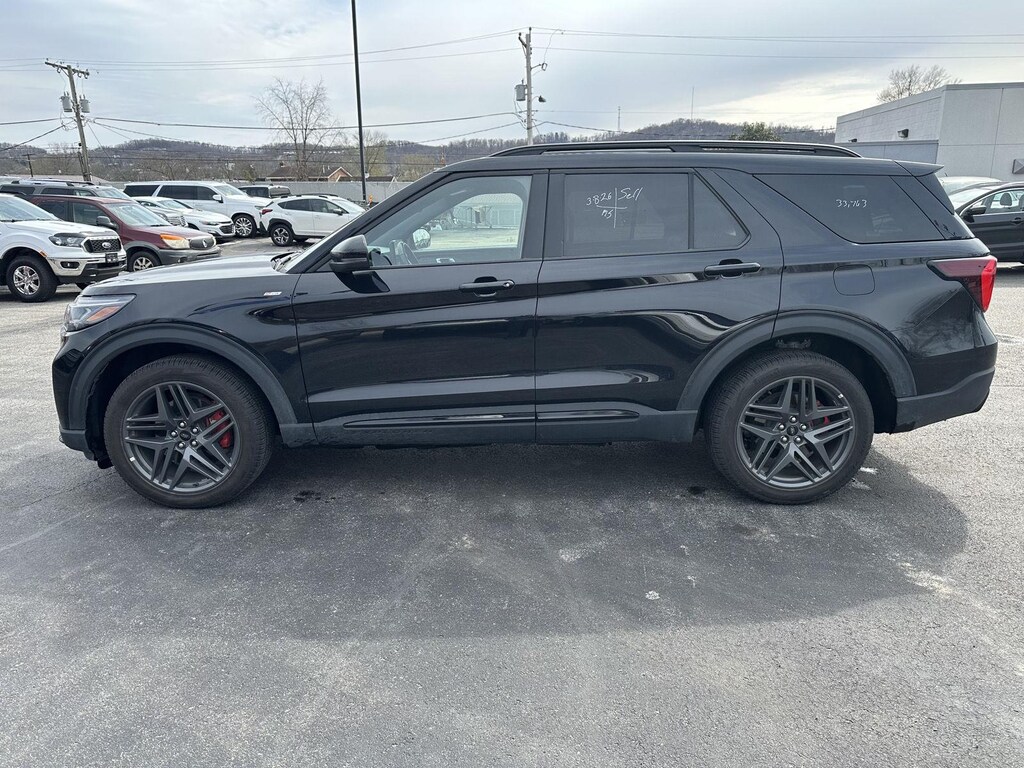 Certified 2025 Ford Explorer ST-Line SUV