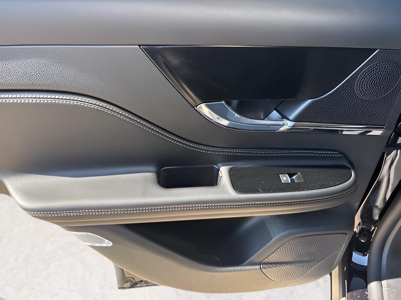2025 Lincoln Corsair Grand Touring - Photo 20