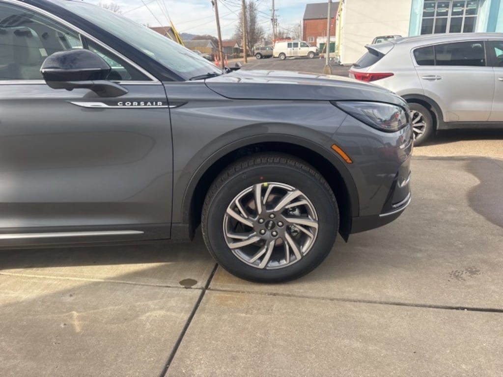 New 2026 Lincoln Corsair Premiere SUV