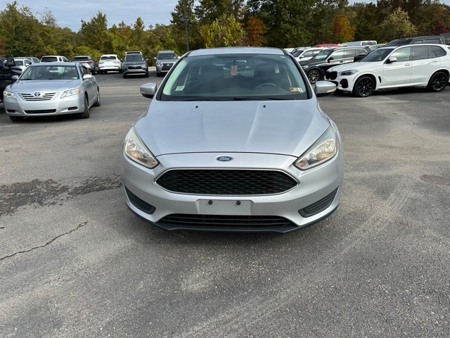 Used 2017 Ford Focus SE with VIN 1FADP3K23HL286052 for sale in Saint Albans, WV