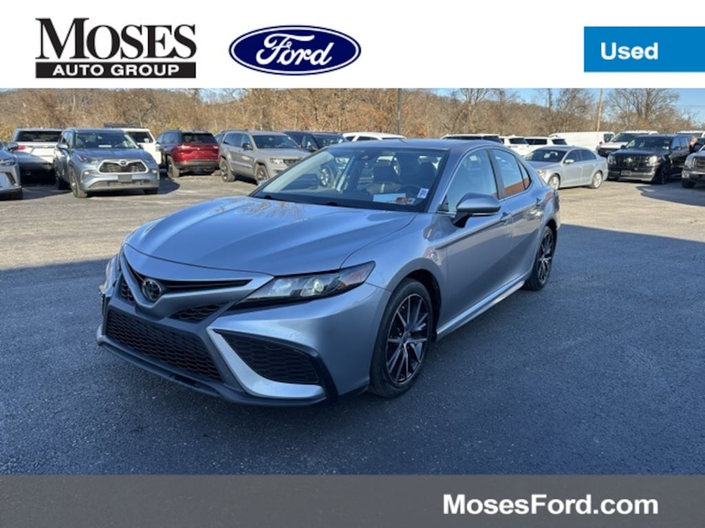 Used 2023 Toyota Camry SE Sedan
