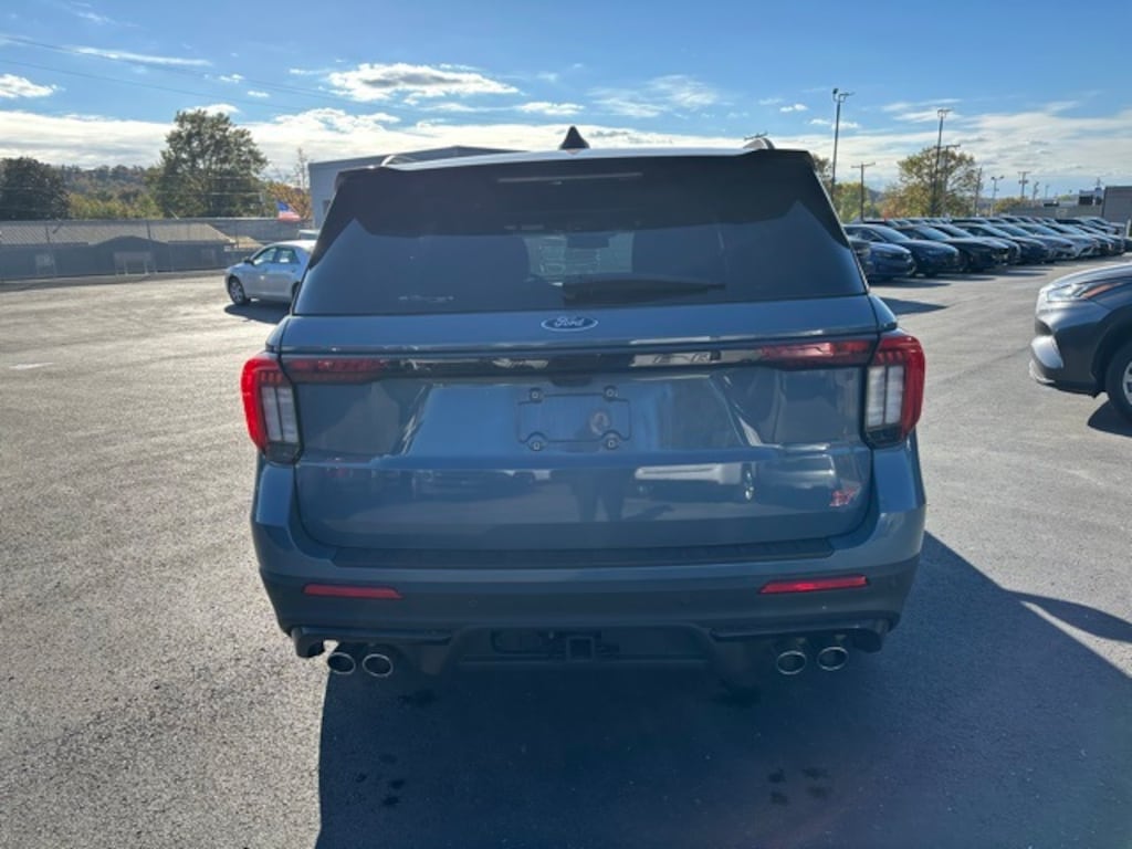 Used 2025 Ford Explorer ST SUV