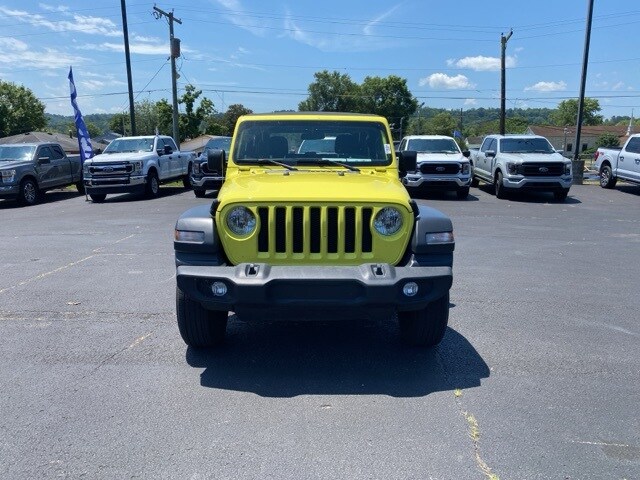 Used 2023 Jeep Wrangler 2-Door Sport with VIN 1C4HJXAG8PW639030 for sale in Saint Albans, WV