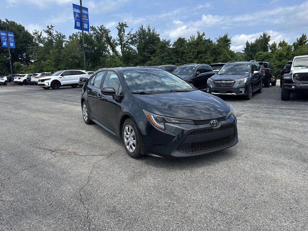 Used 2022 Toyota Corolla LE Sedan