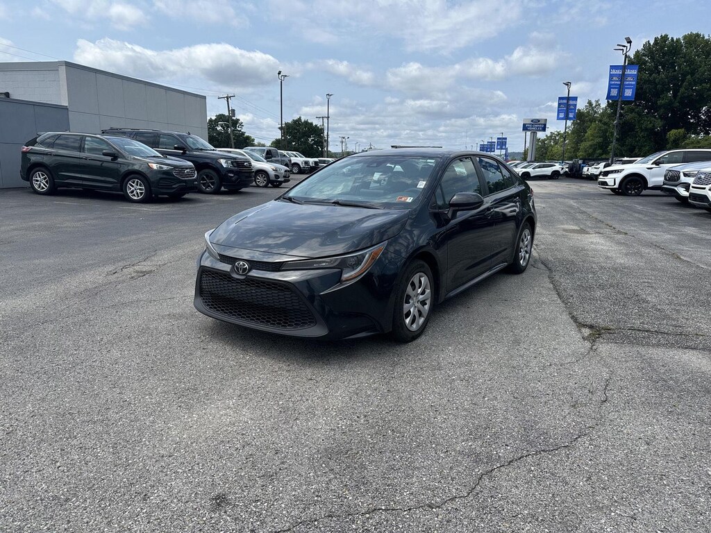 Used 2022 Toyota Corolla LE Sedan