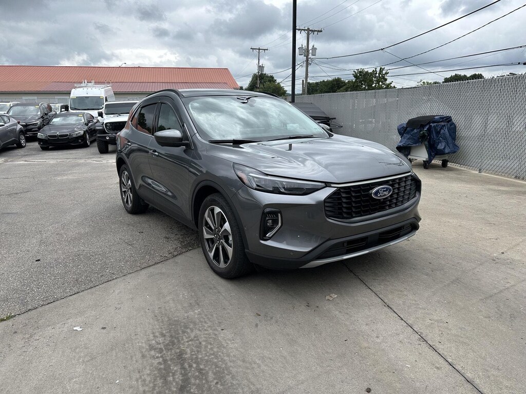 Used 2023 Ford Escape Platinum SUV